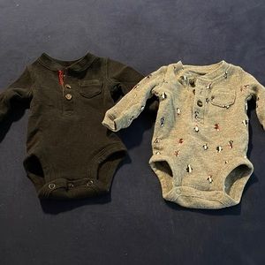 Newborn long sleeve Onesies